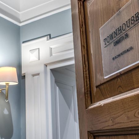 Townhouse Condotti 29 Rome Bagian luar foto