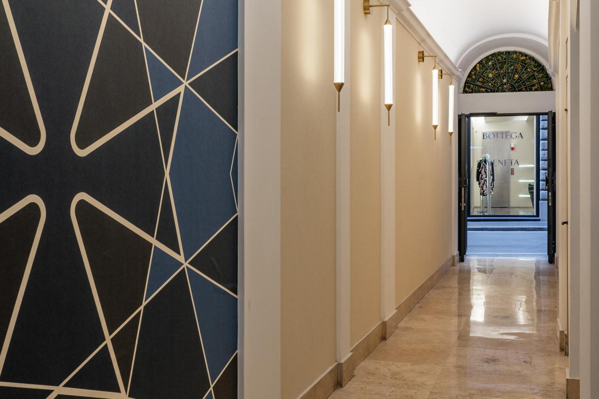 Townhouse Condotti 29 Rome Bagian luar foto
