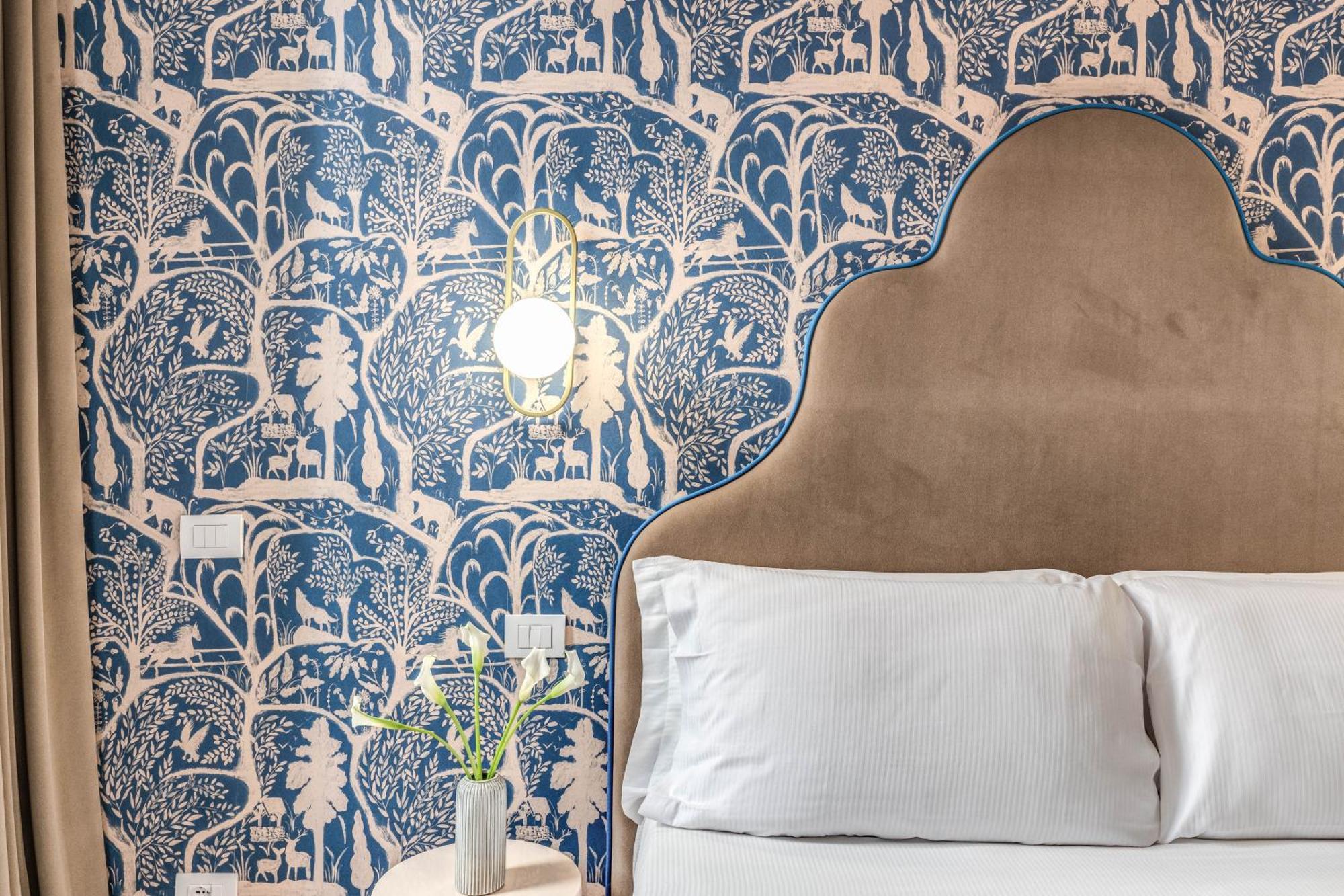 Townhouse Condotti 29 Rome Bagian luar foto