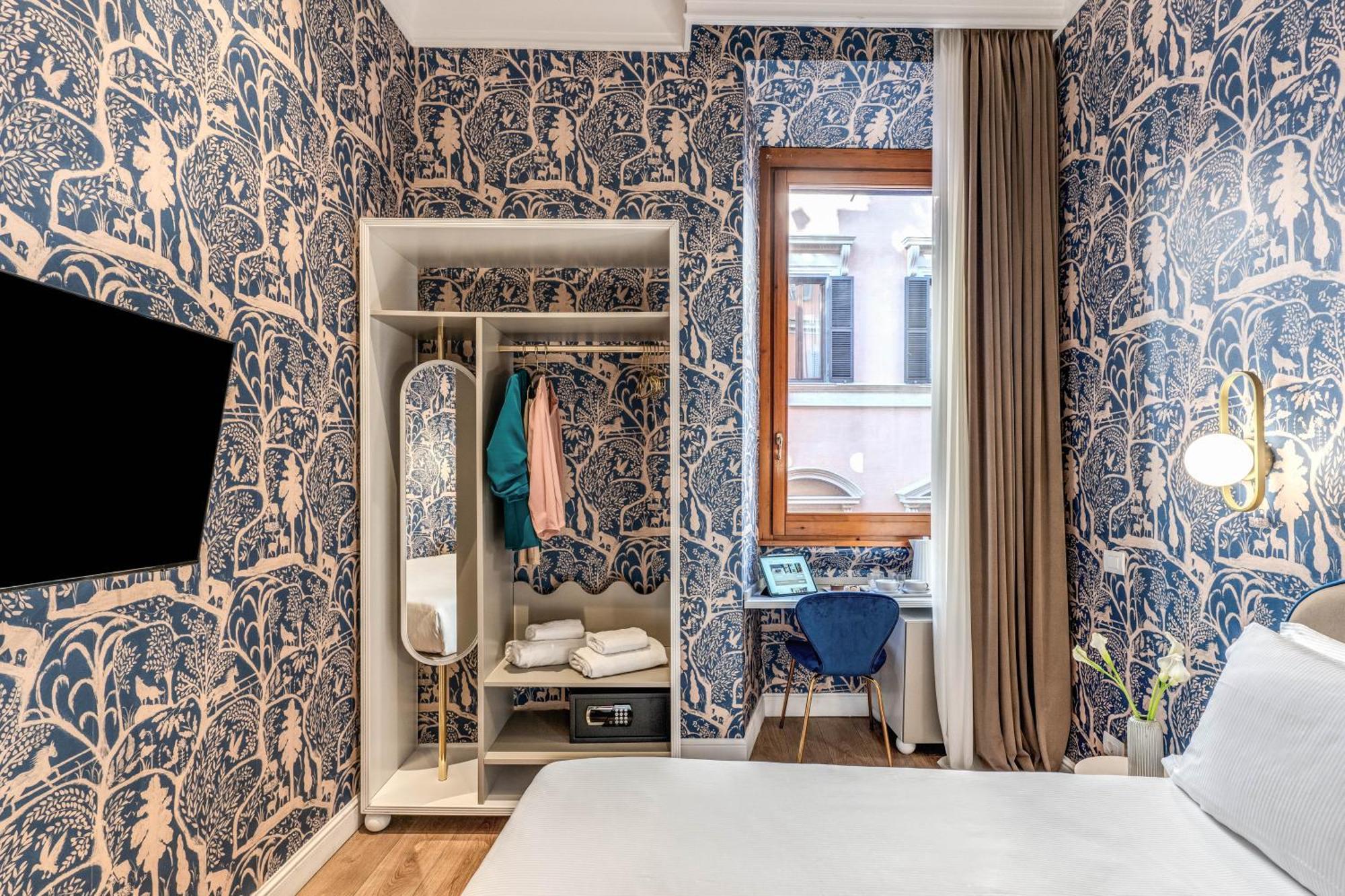Townhouse Condotti 29 Rome Bagian luar foto