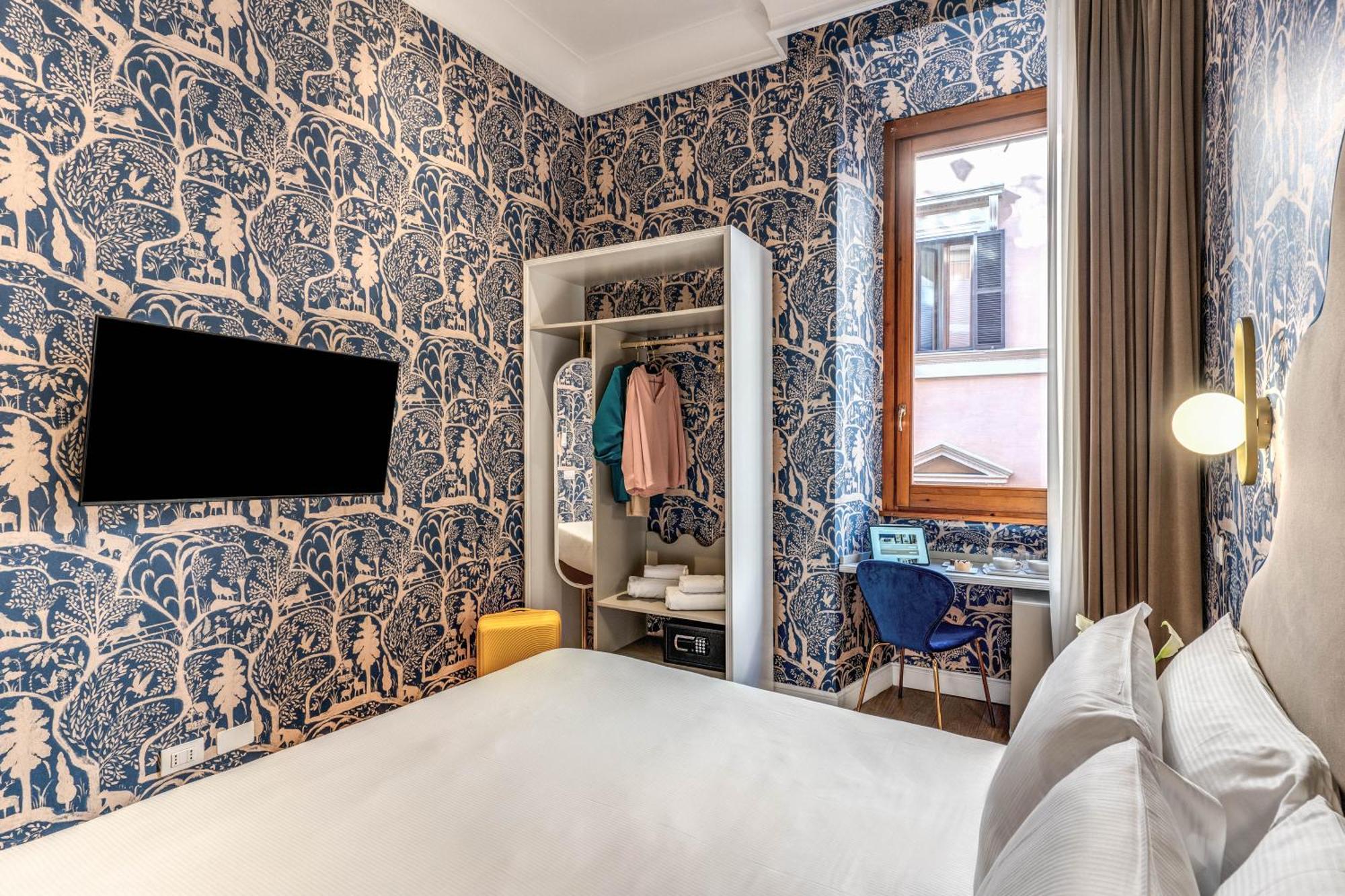 Townhouse Condotti 29 Rome Bagian luar foto