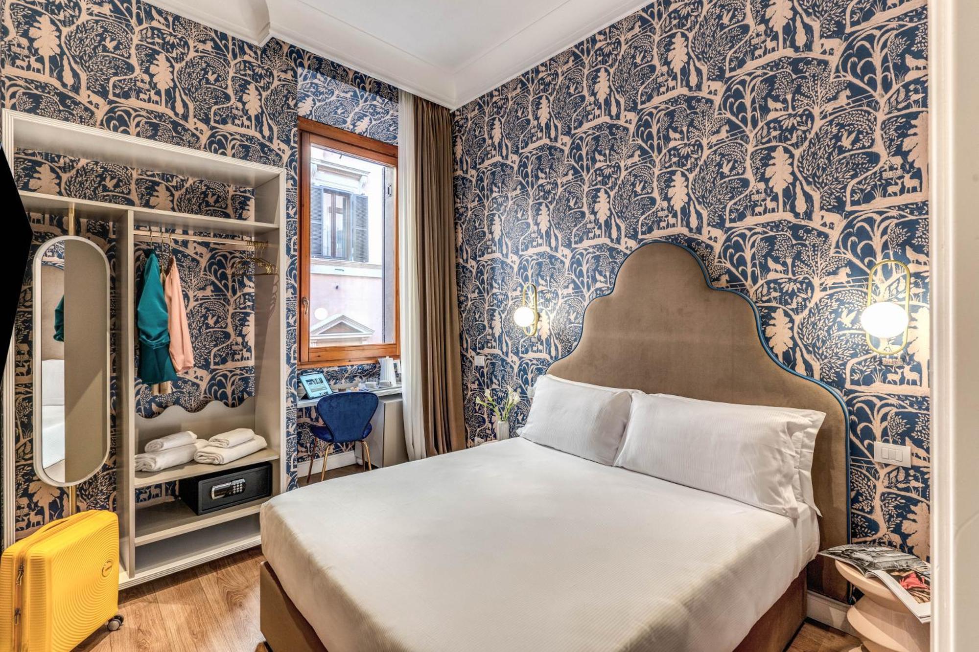 Townhouse Condotti 29 Rome Bagian luar foto